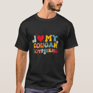 I Kärlek My Cougar Boyvän Groovy Lycklig Valentine T Shirt