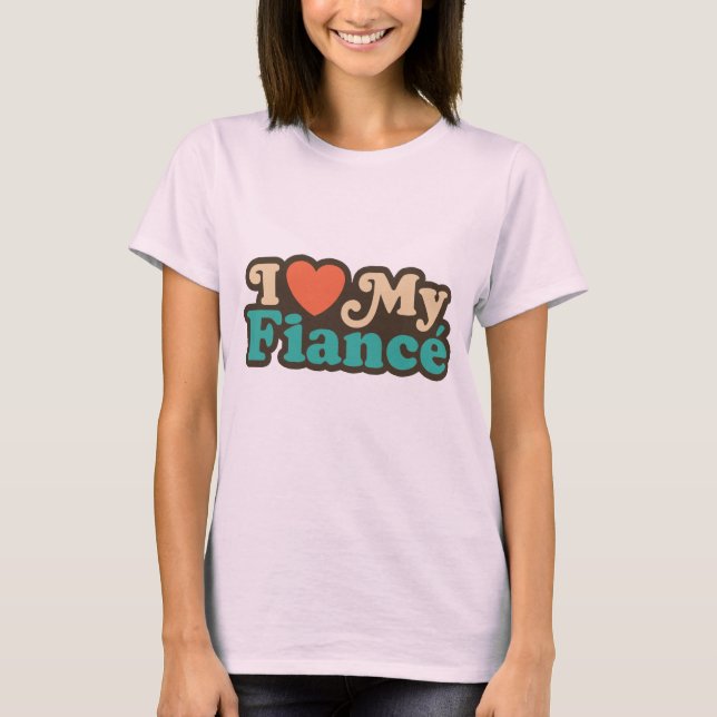 I Kärlek My Fiance Tee Shirt (Framsida)
