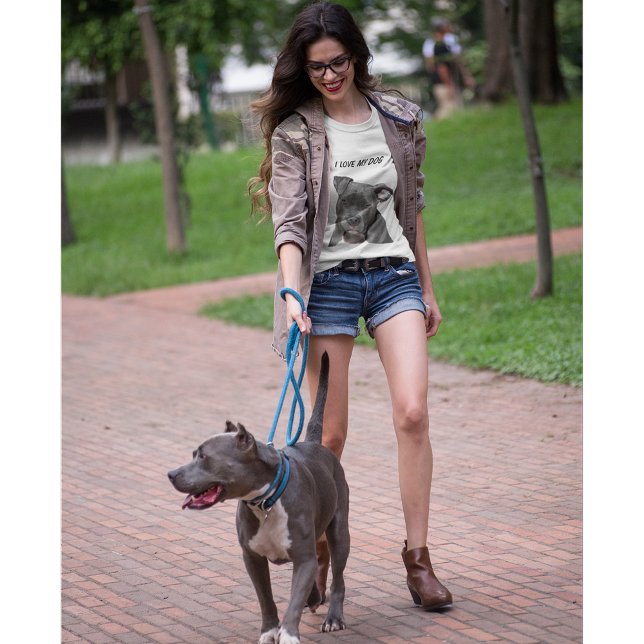 I Kärlek My Hund Pitbull T-shirt (Skapare uppladdad)