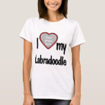 I Kärlek My Labradoodle - Cute Red Heart Photo Ram T Shirt<br><div class="desc">Den här roligtens t-shirt visar hur mycket du kärlek din labradoodle! Skjortan har en roligt hjärtformade fotodroppe i ram där du kan ladda upp ett foto av din egen valp. Hundälskarna kommer att falla i kärlek med roligtens anpassade t-shirt som gör att du kan ladda upp ditt eget bild.</div>