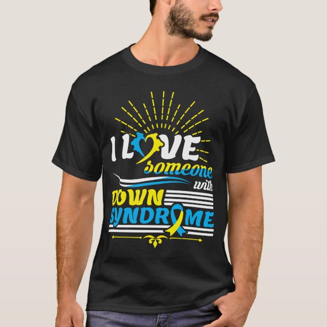 I Kärlek någon med nedsyndrom, medvetandegrad T T Shirt (Framsida)