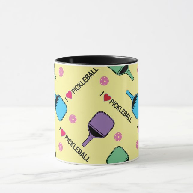 I kärlek plocklebollar på den mjuka gulten kaffemugg (Center)