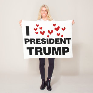 I Kärlek president Trump Hearts Fleecefilt