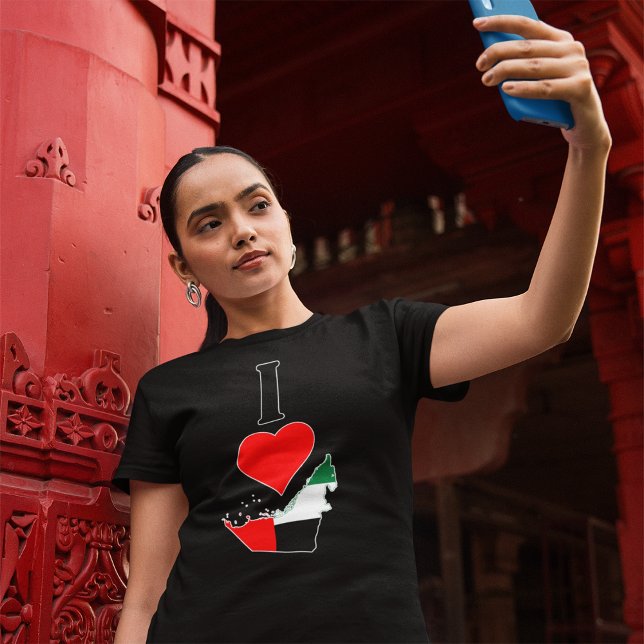 I Kärlek UAE I Heart Förenade Arabemiraten Flagga  T Shirt (Skapare uppladdad)