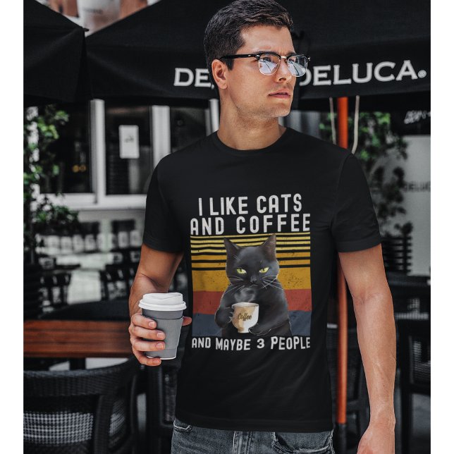 I Like Cats and Coffee And maybe 3 People Cat Love T Shirt (Skapare uppladdad)