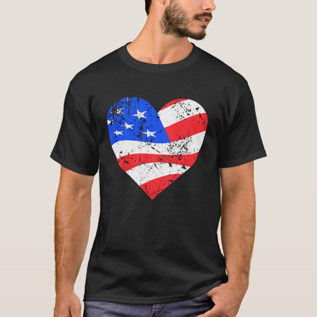 I Love America  Distressed USA flag heart T Shirt (Framsida)
