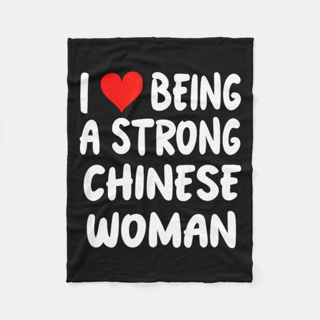I Love Being A Strong Chinese Woman - Heart - Chin Fleecefilt (Framsidan)