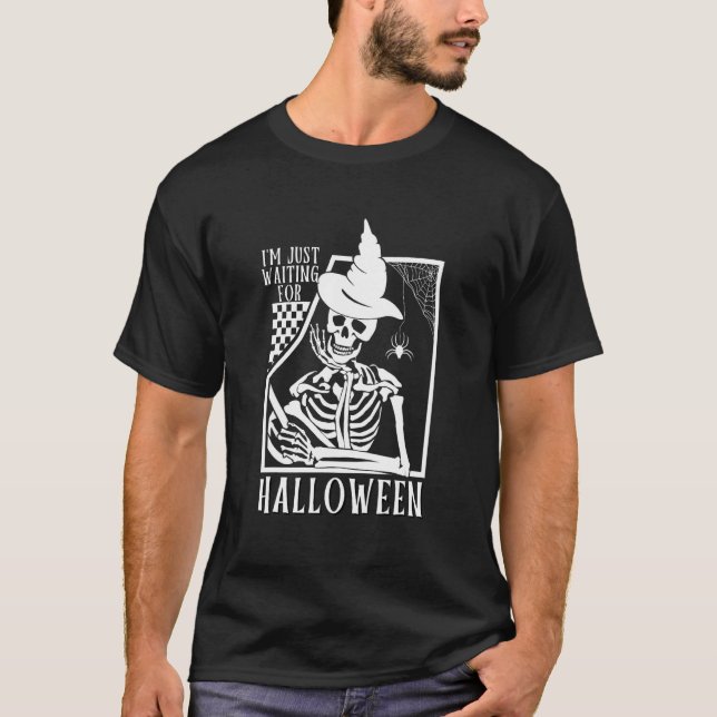 I Love Halloween  Spooky Waiting For Halloween T Shirt (Framsida)