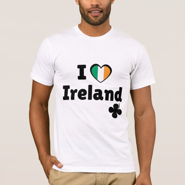 I Love Ireland Irish Flag Heart & Shamrock (Black) T Shirt (Framsida)