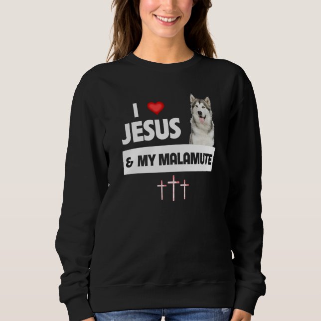 I Love Jesus and My Alaskan Malamute Paws Mom Dad  T Shirt (Framsida)