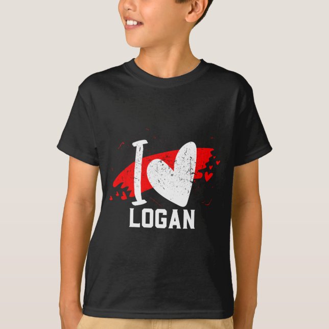 I Love Logan I Heart Logan  T Shirt (Framsida)