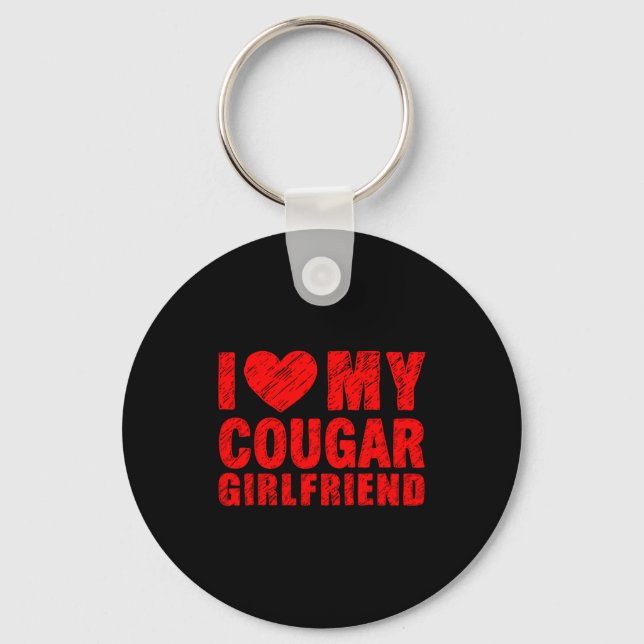 I Love My Cougar Girlfriend Heart Valentine Couple Nyckelring (Framsida)
