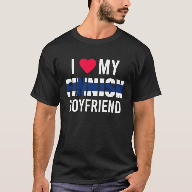 I Love My Finnish Boyfriend Valentines Day T Shirt (Framsida)
