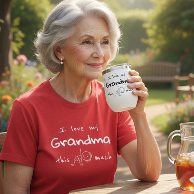 I Love my Grandma Typography Named Graphic T Shirt (Skapare uppladdad)