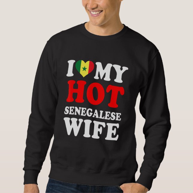 I love My Hot Senegalese Wife Funny Husband Gift Lång Ärmad Tröja (Framsida)