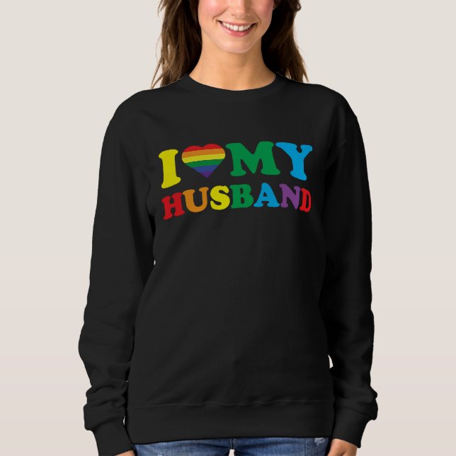 I Love My Husband LGBTQ Gay Valentines Day T Shirt (Framsida)