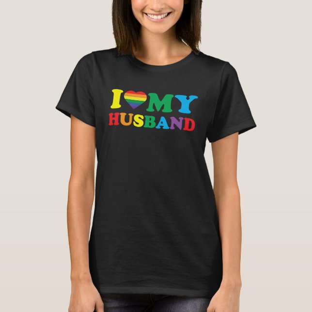 I Love My Husband LGBTQ Gay Valentines Day T Shirt (Framsida)