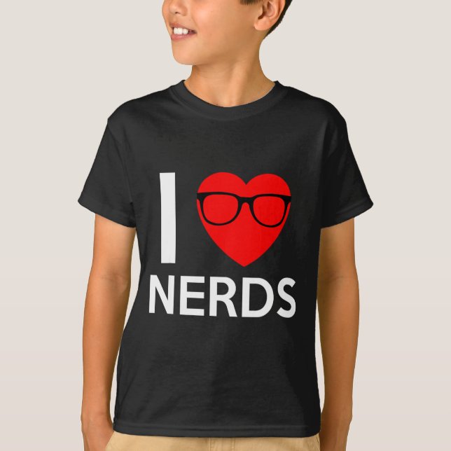 I Love Nerds Gles Funny Heart Valentines Gift Men  T Shirt (Framsida)