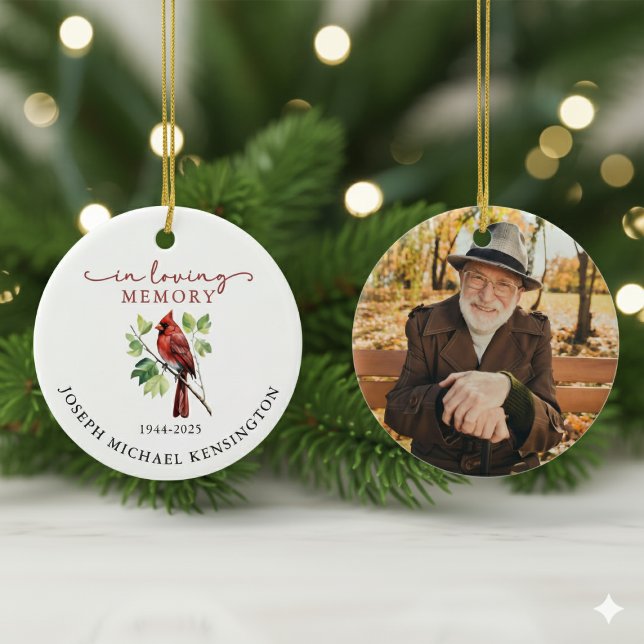 I Loving Memory Cardinal Memorial Keepsak Julgransprydnad Keramik (In Loving Memory Cardinal Memorial Keepsake Ceramic Ornament)