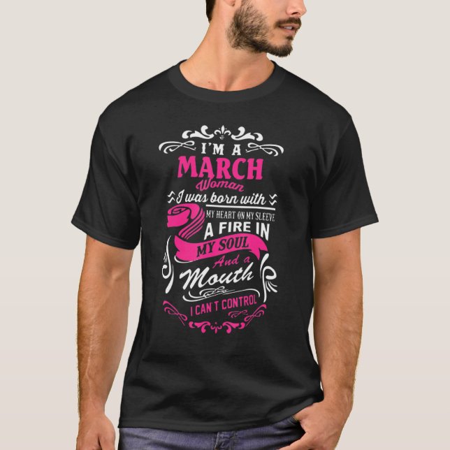 I M A March Woman Essential T Shirt (Framsida)