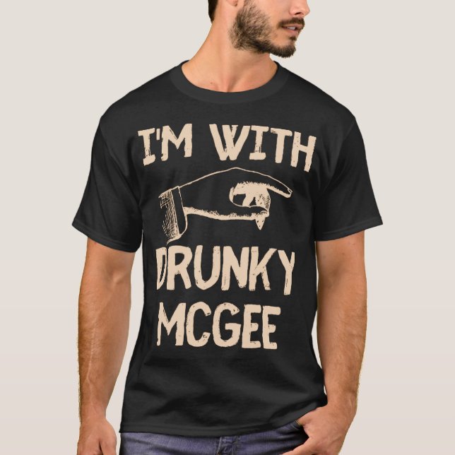 I_m med Drunky Mcgee Funny Par St Patricks Da T Shirt (Framsida)