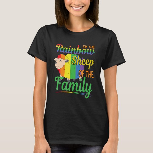 I m The Rainbow Sheep In The Family Lgbtq Pride Qu T Shirt (Framsida)