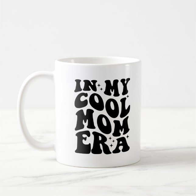 I min Coola Mamma Era, Swiftie Mamma Kaffemugg (Vänster)