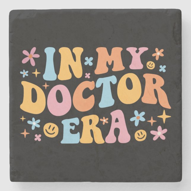 I min Doktor Era I Stenunderlägg (Framsidan)
