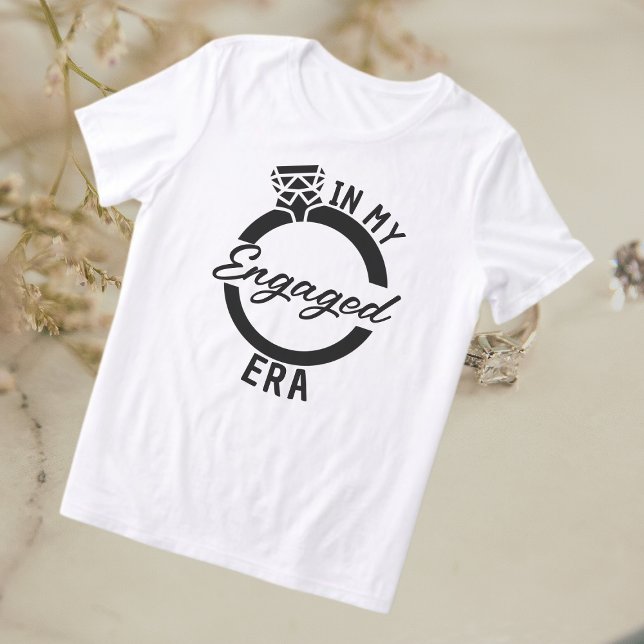 I min engagerade era framtida Mrs. T Shirt (Skapare uppladdad)