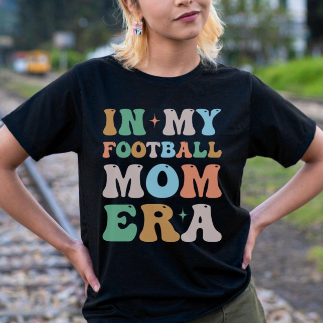 I min fotboll Mamma Era Groovy Retro T Shirt (Skapare uppladdad)