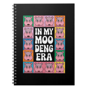 I Min Moo Deng-era Moo Deng Flodhästälskare Anteckningsbok