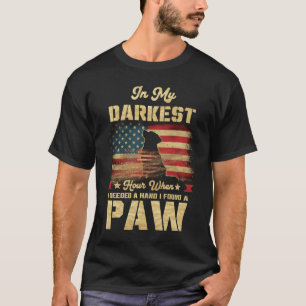 I min mörkaste timme när jag behövde en hand hitta t shirt