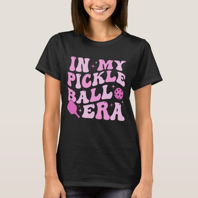 I min Pickleball Era | Rosa Groovy Lettering T Shirt (Framsida)