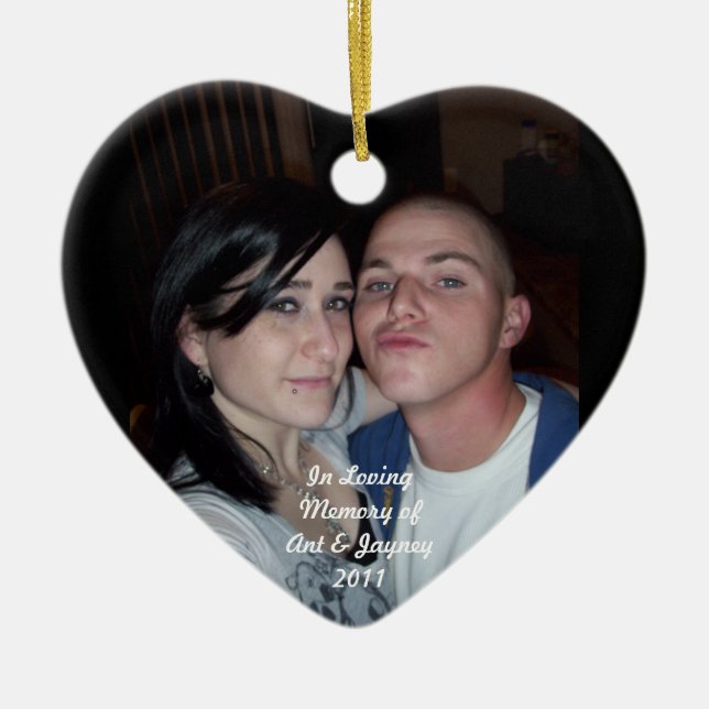 I minne av den Anthony & Jayney Watson prydnaden Julgransprydnad Keramik (Framsidan)