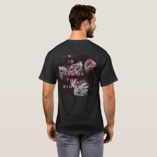 I Mörkret under Natten Rosor T-Shirt