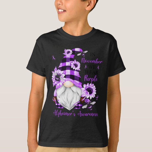 I november Bäror vi Lila Gnomes Alzheimer Awaren T Shirt (Framsida)