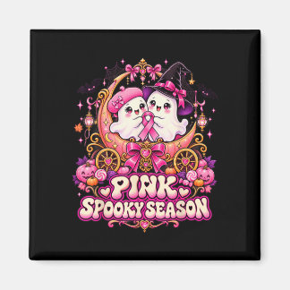I oktober bär rosa spökhäxa bröstcancer magnet