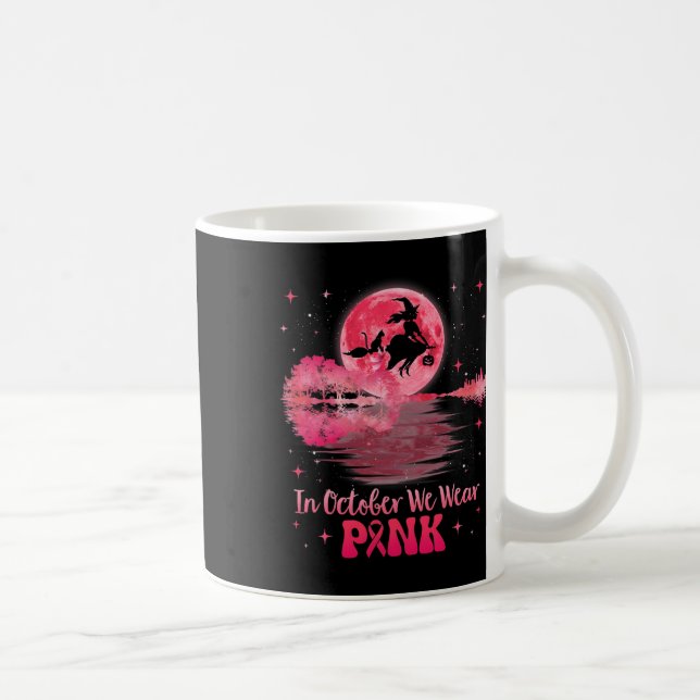 I oktober Bära Rosa Ribbon Halloween Witch Bre Kaffemugg (Höger)