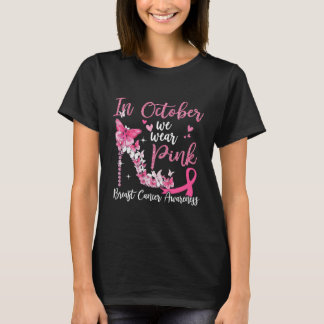 I oktober bäror vi rosa butterflies-klackar bröste t shirt