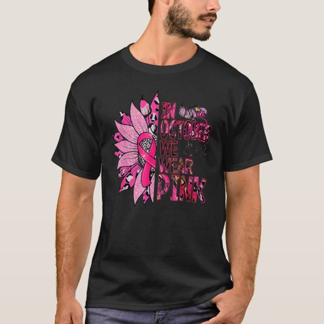 I oktober bäror vi Rosa Leopard SunBlommor Rosa Ri T Shirt (Framsida)