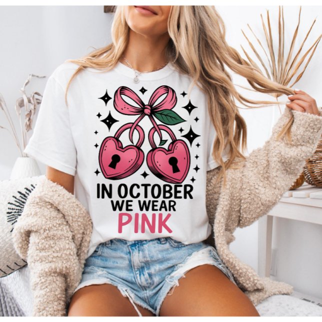 I oktober bäror vi rosa shirt, cancermedvetenhet t shirt (Skapare uppladdad)