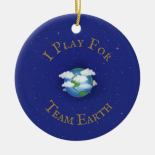"I Play for Team Earth" World Population Julgransprydnad Keramik