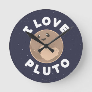 I Pluto Kärlek Rund Klocka