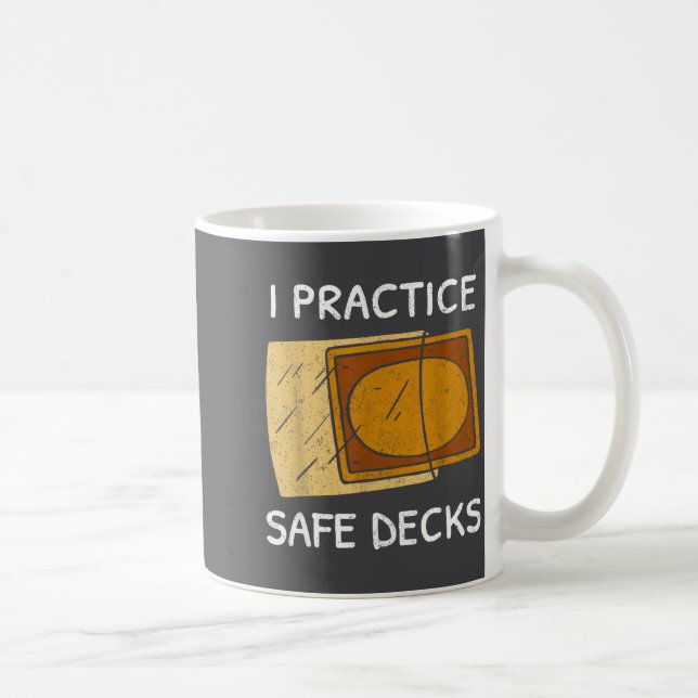 I Practice Safe Decks Trading Card Game Pun Humor  Kaffemugg (Höger)