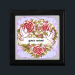 I presentlådan Wed bröllop Minnesask<br><div class="desc">I presentlådan Wed bröllop, t-shirt, Bröllop kläder, Bröllop t-shirts, bröllopsgåvor av ArtMuvz Illustration. Matchande Anpassade Bröllop möhippa, mottagning, repetitionsmiddagsutrustning. OM DU VILL ANGE PERSONALISERING lägger du till ditt namn eller text i stället. Anpassa den här presentlådan i bröllop så att den blir unik för dig eller för ge som personlig....</div>
