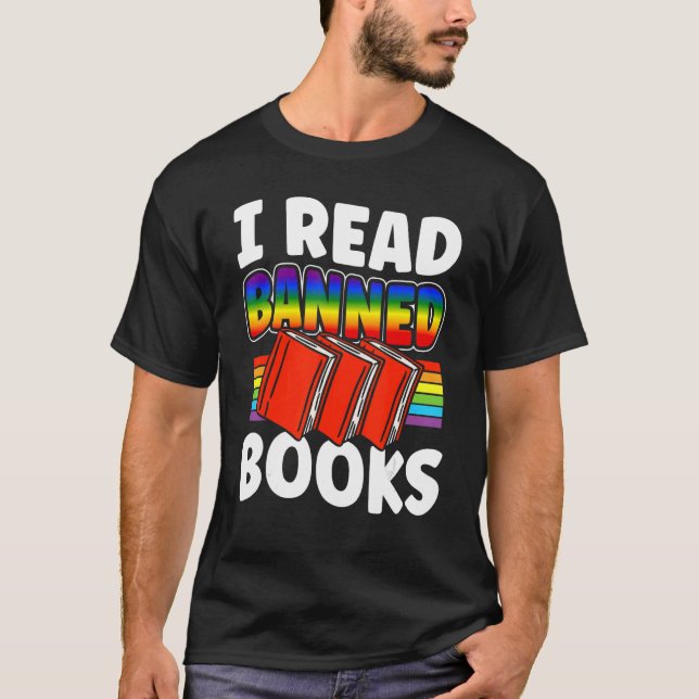 I Read Banned Books Reading Library 4 T Shirt (Framsida)