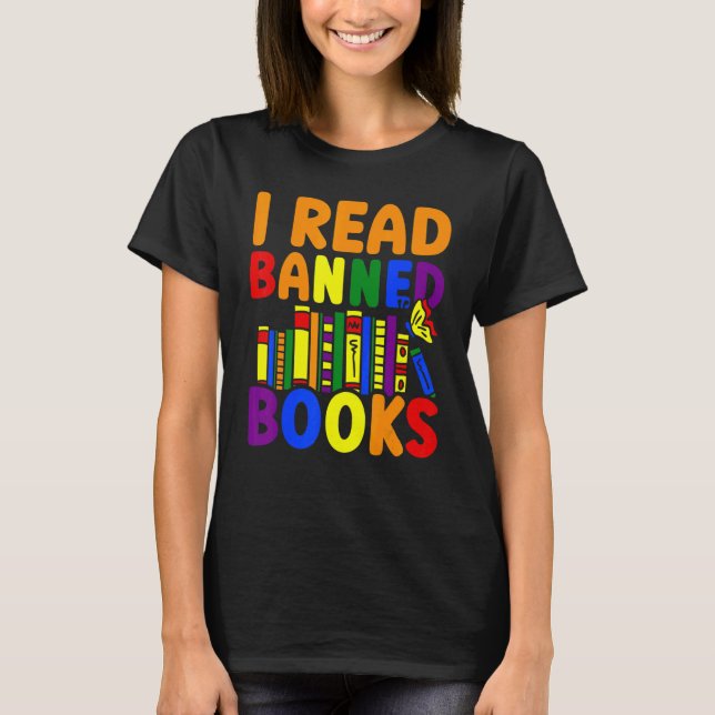 I Read Banned Books Reading Library 9 T Shirt (Framsida)