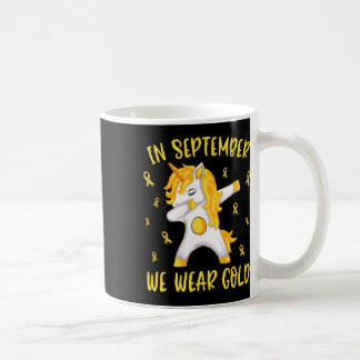 I september bär vi guld enhörning barncancer kaffemugg