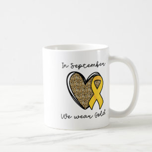 I september bär vi guld regnbåge barncancer kaffemugg