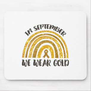 I september bär vi guld regnbåge barncancer musmatta